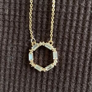 Elegant Gold Hexagon Pendant Necklace
